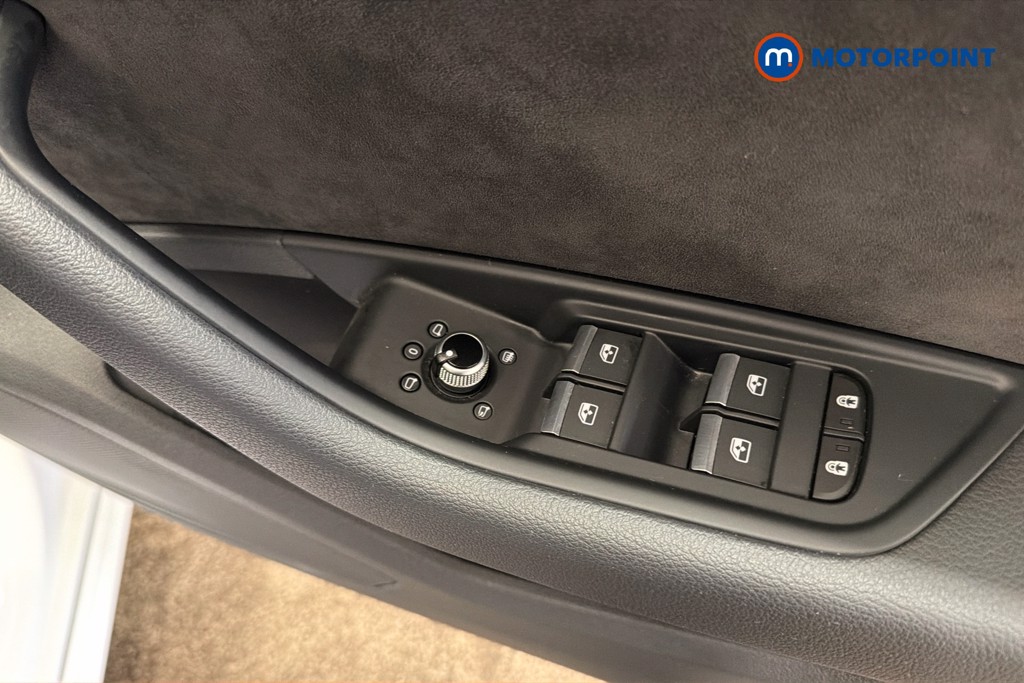 Audi A4 S Line Automatic Diesel Estate - Stock Number (1640917) - 20th supplementary image