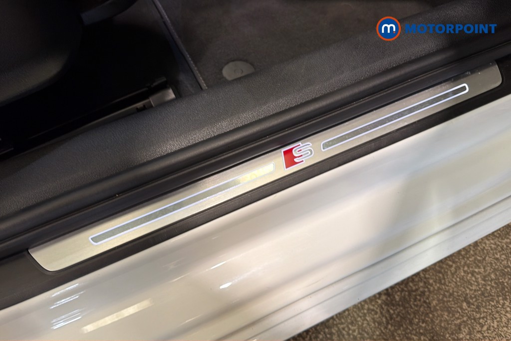 Audi A4 S Line Automatic Diesel Estate - Stock Number (1640917) - 27th supplementary image