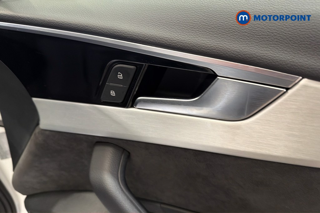 Audi A4 S Line Automatic Diesel Estate - Stock Number (1640917) - 42nd supplementary image
