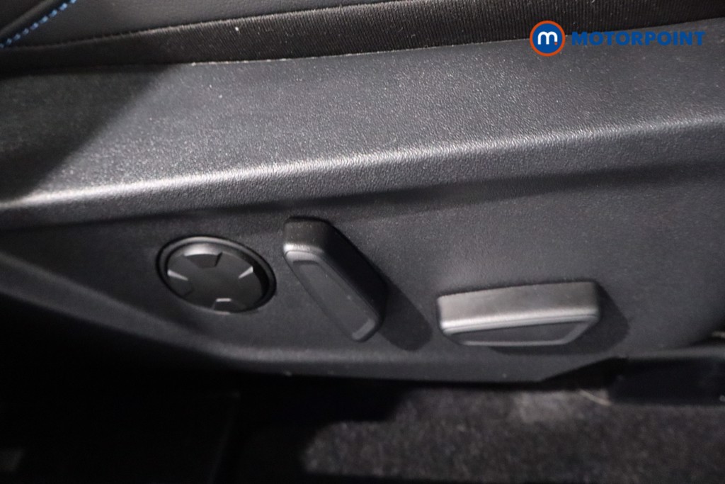 Ford Focus St Edition Manual Petrol Hatchback - Stock Number (1640996) - 25th supplementary image