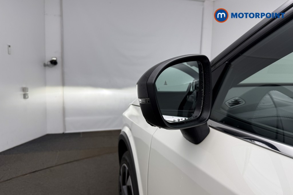 Nissan Qashqai Tekna-Plus Automatic Petrol-Electric Hybrid SUV - Stock Number (1641300) - 34th supplementary image