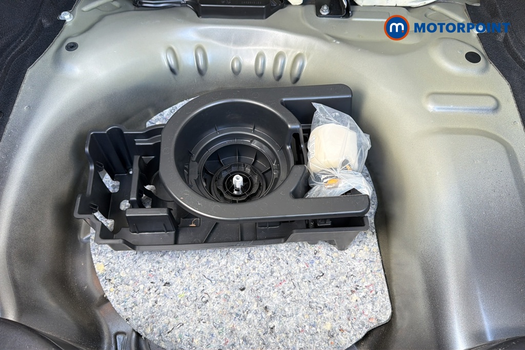 Citroen C4 Cactus Flair Manual Petrol SUV - Stock Number (1641649) - 33rd supplementary image