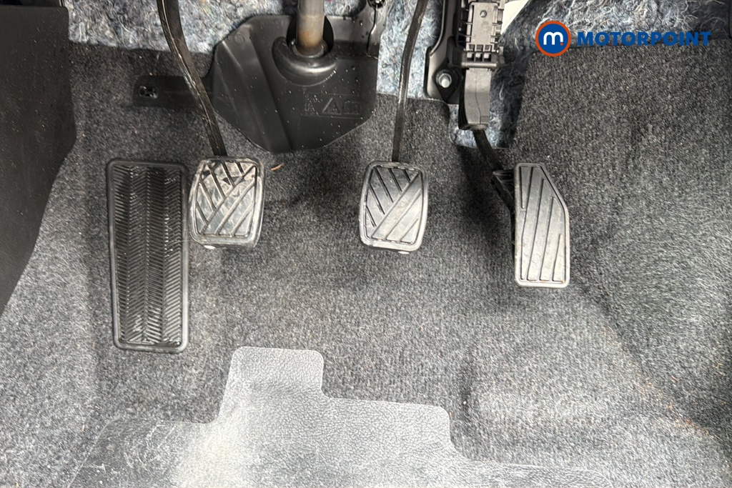 Suzuki Swift Motion Manual Petrol Hatchback - Stock Number (1607420) - 24th supplementary image