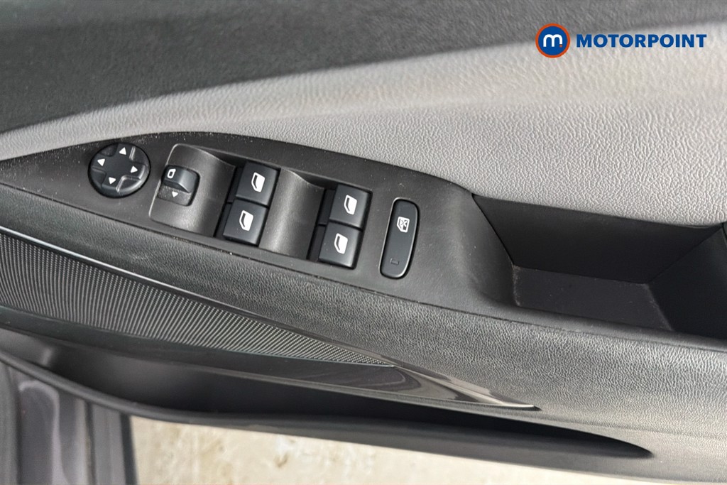 Vauxhall Crossland X Elite Nav Automatic Petrol SUV - Stock Number (1617074) - 20th supplementary image