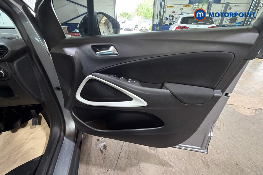 Vauxhall Crossland X Griffin Manual Diesel SUV - Stock Number (1626616) - 21st supplementary image