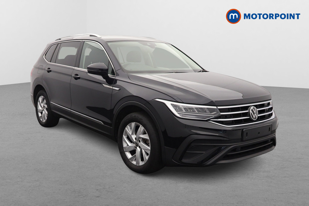 Volkswagen Tiguan Allspace Life Automatic Petrol SUV - Stock Number (1628324) - Drivers side front corner