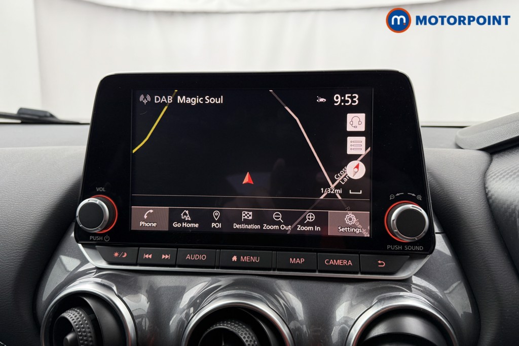 Nissan Juke N-Connecta Automatic Petrol SUV - Stock Number (1629060) - 8th supplementary image