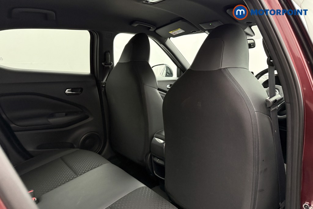 Nissan Juke N-Connecta Automatic Petrol SUV - Stock Number (1629060) - 16th supplementary image