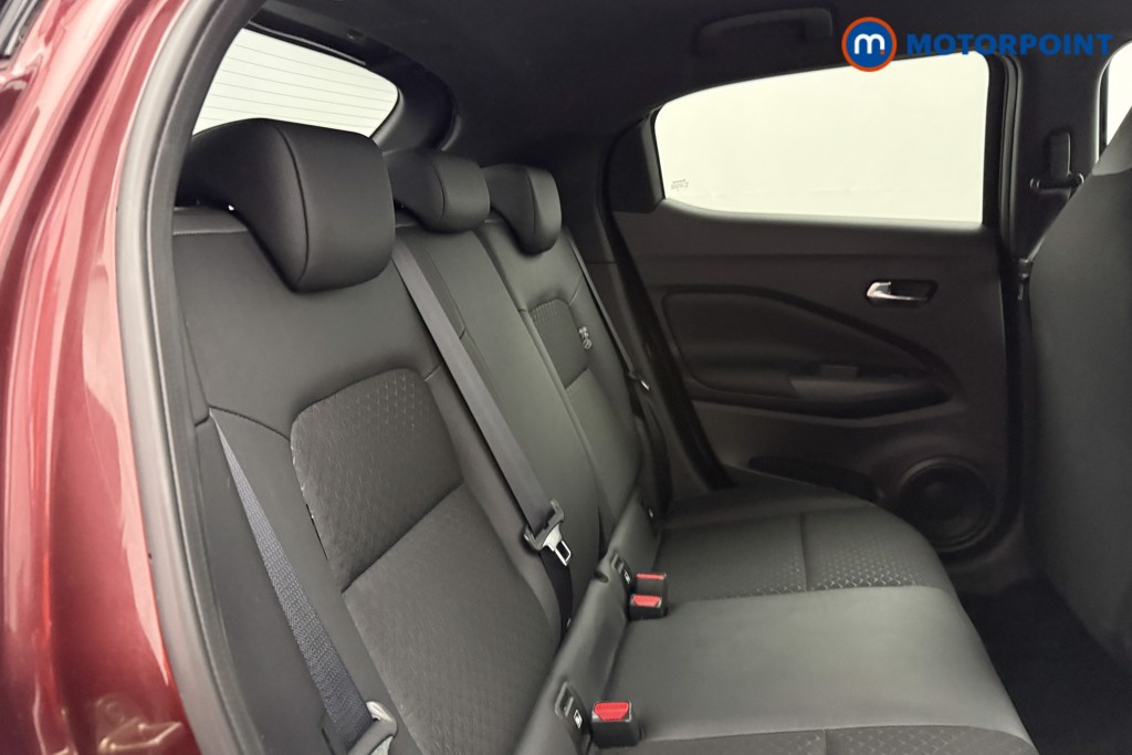 Nissan Juke N-Connecta Automatic Petrol SUV - Stock Number (1629060) - 17th supplementary image