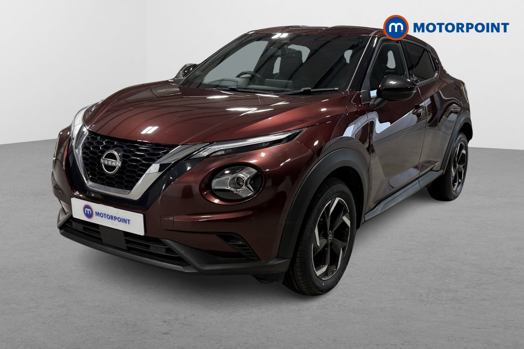 Nissan Juke N-Connecta Automatic Petrol SUV - Stock Number (1629060) - Passenger side front corner