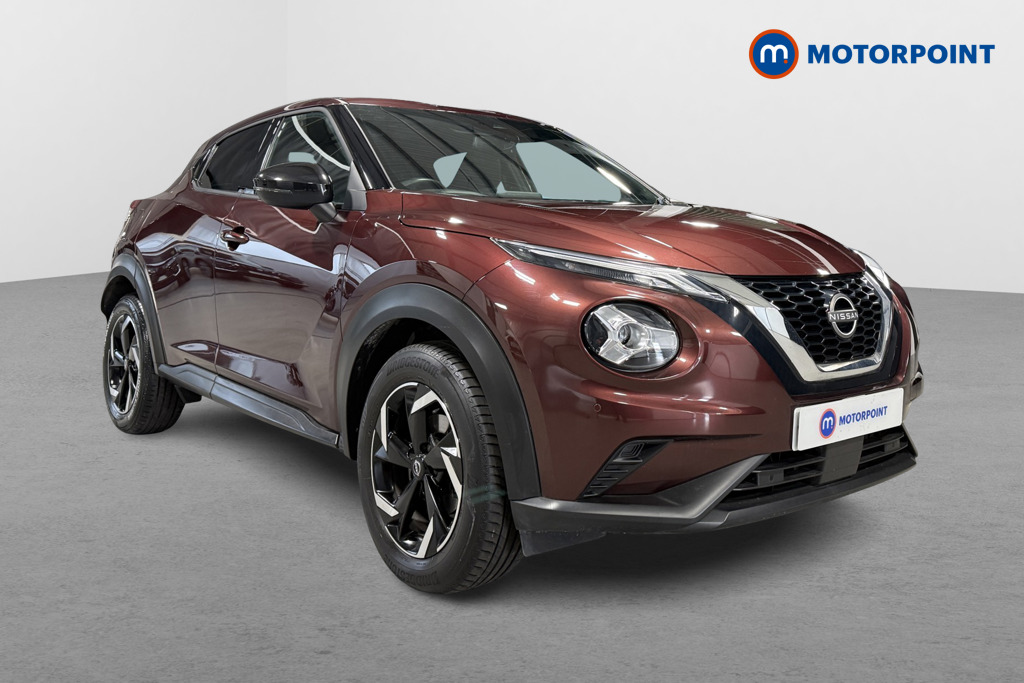 Nissan Juke N-Connecta Automatic Petrol SUV - Stock Number (1629060) - Drivers side front corner