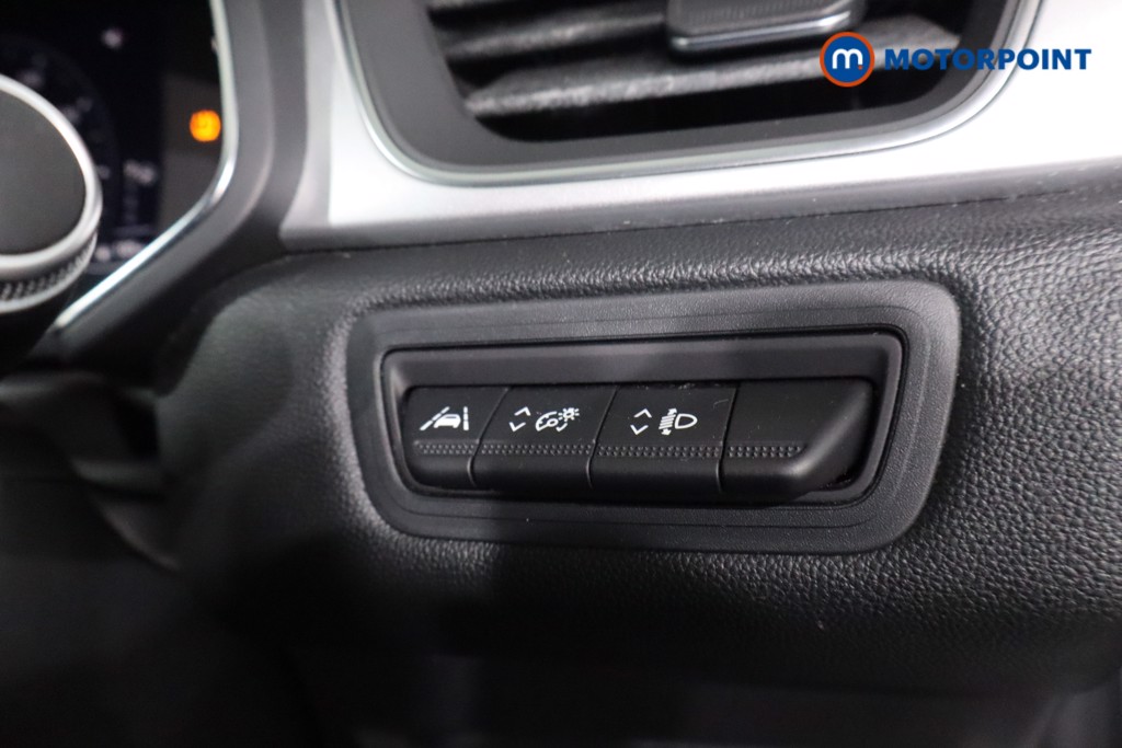 Renault Captur S Edition Automatic Petrol SUV - Stock Number (1631875) - 17th supplementary image