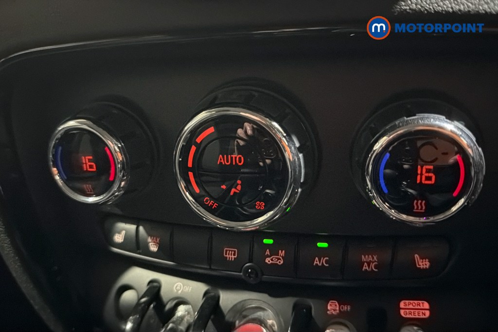 Mini Clubman Cooper Classic Automatic Petrol Estate - Stock Number (1632305) - 12th supplementary image