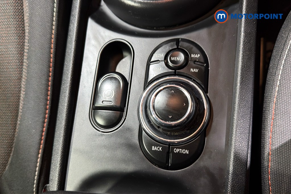Mini Clubman Cooper Classic Automatic Petrol Estate - Stock Number (1632305) - 32nd supplementary image