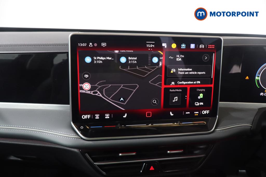Volkswagen Passat Life Automatic Petrol Plug-In Hybrid Estate - Stock Number (1632897) - 2nd supplementary image
