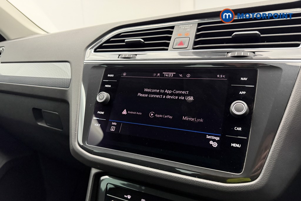 Volkswagen Tiguan Life Manual Petrol SUV - Stock Number (1633671) - 10th supplementary image
