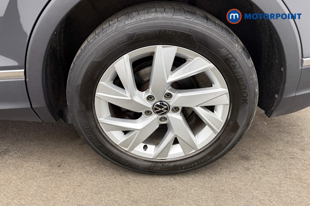 Volkswagen Tiguan Life Manual Petrol SUV - Stock Number (1633671) - 24th supplementary image