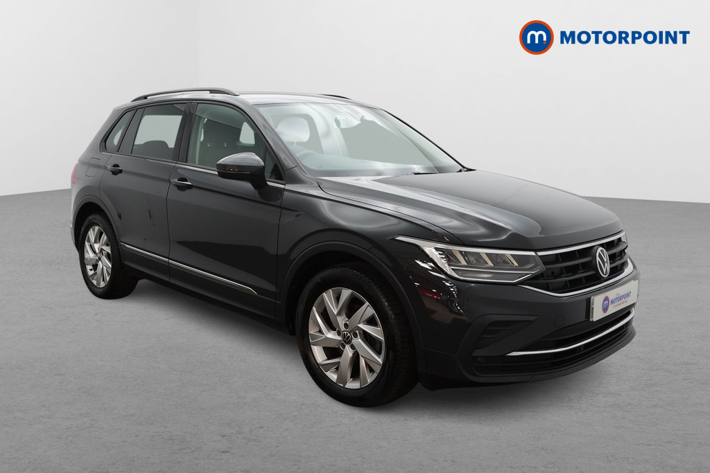Volkswagen Tiguan Life Manual Petrol SUV - Stock Number (1633671) - Drivers side front corner