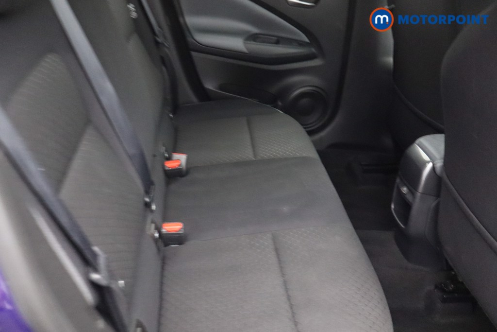 Nissan Juke N-Connecta Automatic Petrol SUV - Stock Number (1634004) - 9th supplementary image