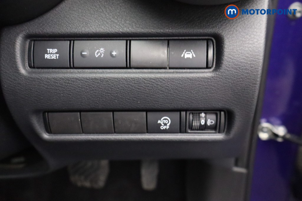 Nissan Juke N-Connecta Automatic Petrol SUV - Stock Number (1634004) - 14th supplementary image
