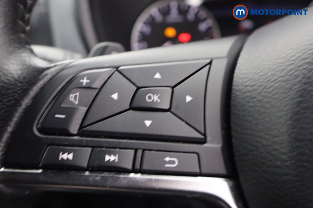 Nissan Juke N-Connecta Automatic Petrol SUV - Stock Number (1634004) - 16th supplementary image