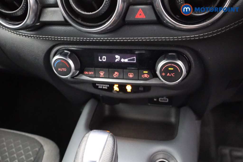 Nissan Juke N-Connecta Automatic Petrol SUV - Stock Number (1634004) - 18th supplementary image