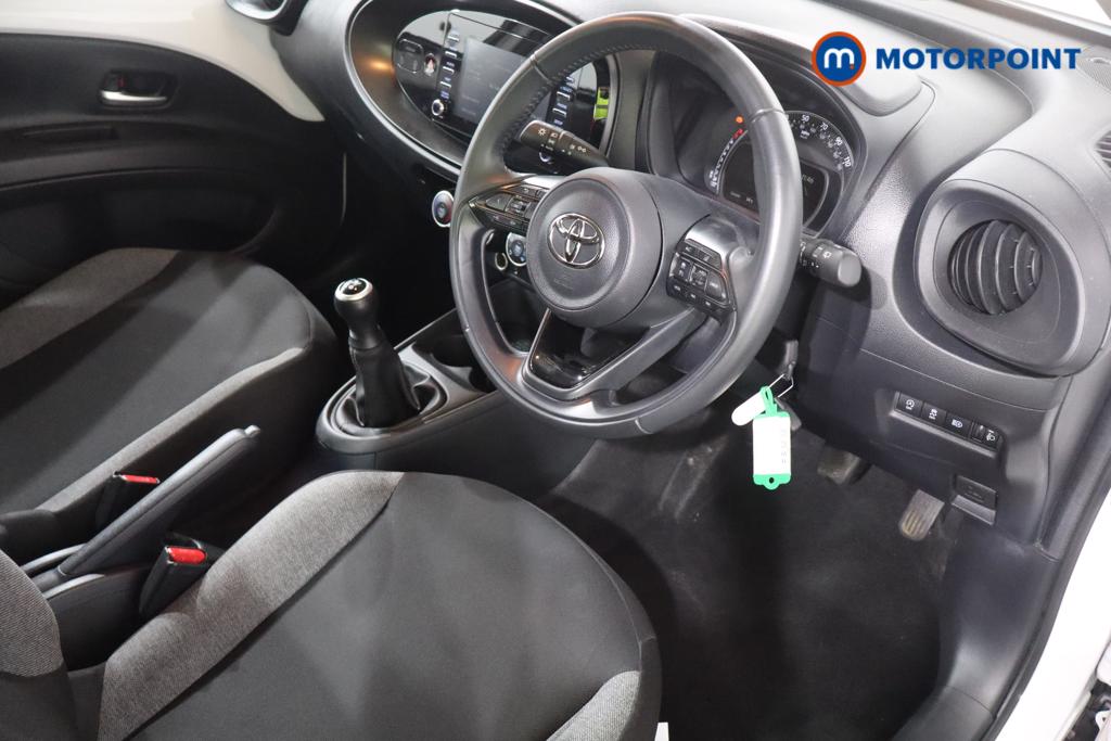 Toyota Aygo X Pure Manual Petrol Hatchback - Stock Number (1634083) - 4th supplementary image