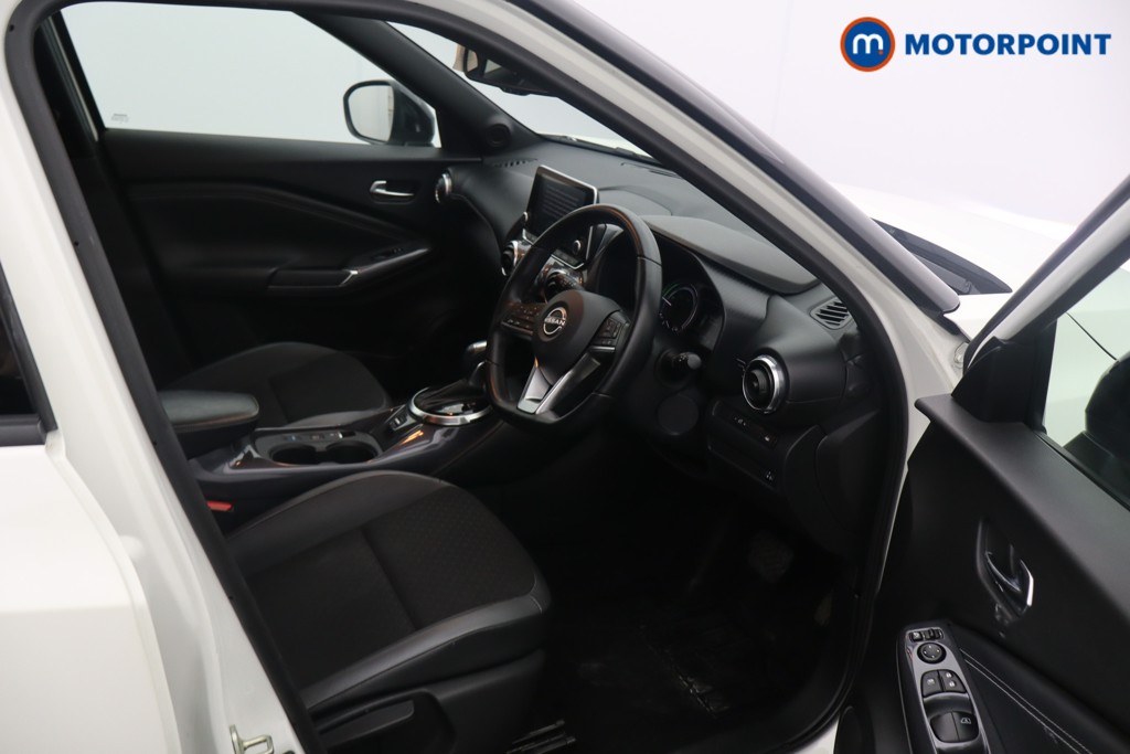 Nissan Juke N-Connecta Automatic Petrol-Electric Hybrid SUV - Stock Number (1634793) - 11th supplementary image