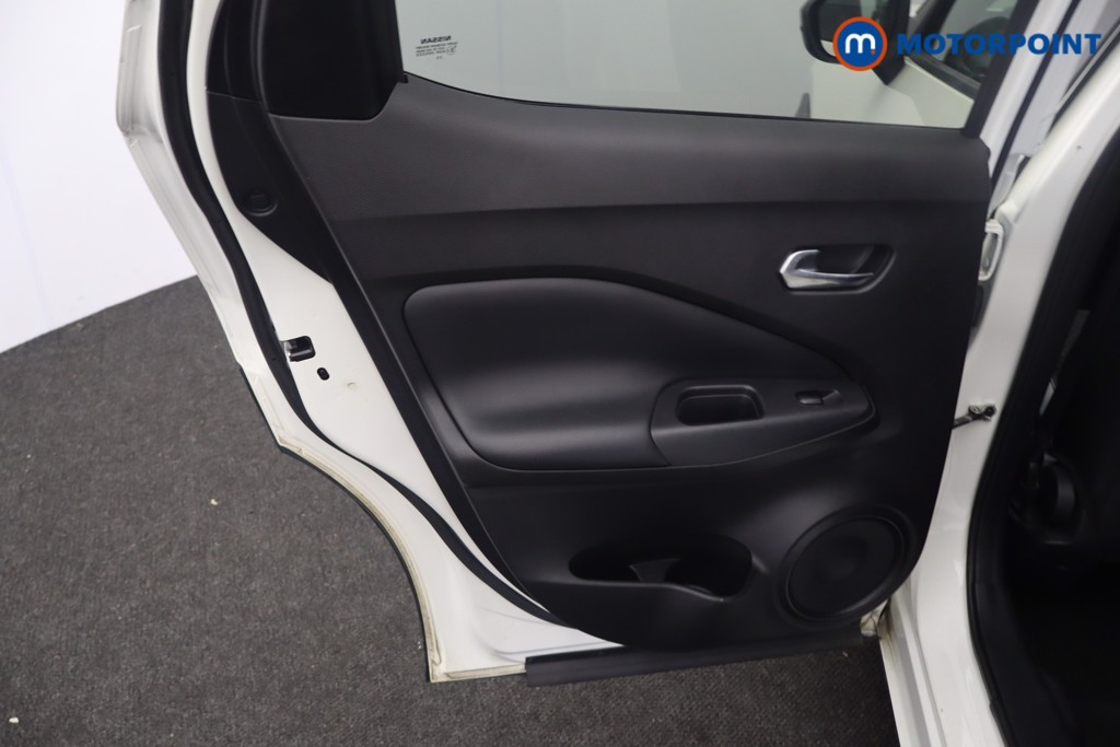 Nissan Juke N-Connecta Automatic Petrol-Electric Hybrid SUV - Stock Number (1634793) - 24th supplementary image