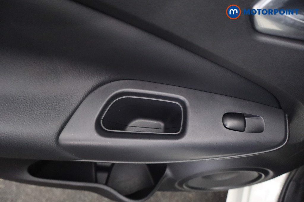 Nissan Juke N-Connecta Automatic Petrol-Electric Hybrid SUV - Stock Number (1634793) - 26th supplementary image