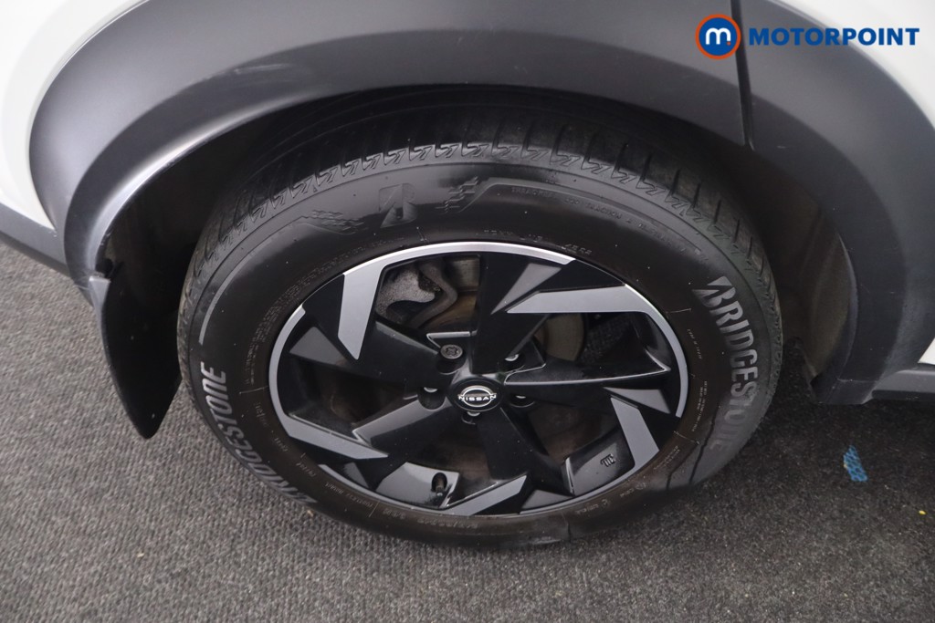 Nissan Juke N-Connecta Automatic Petrol-Electric Hybrid SUV - Stock Number (1634793) - 34th supplementary image