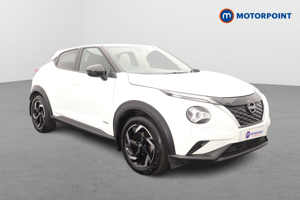 Nissan Juke N-Connecta Automatic Petrol-Electric Hybrid SUV - Stock Number (1634793) - Drivers side front corner