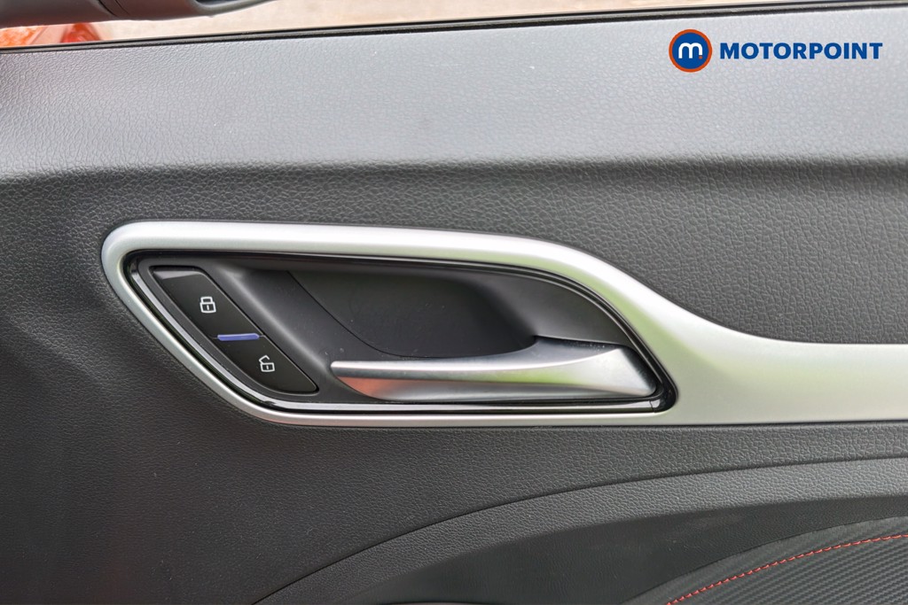 Mg Motor Uk ZS Exclusive Manual Petrol SUV - Stock Number (1635140) - 42nd supplementary image