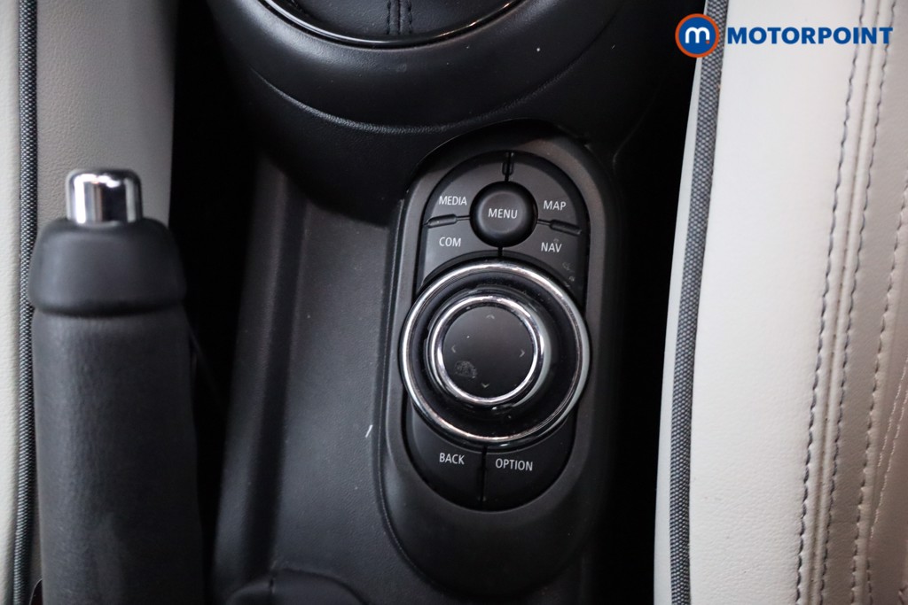 Mini Hatchback Cooper Exclusive Automatic Petrol Hatchback - Stock Number (1635180) - 16th supplementary image