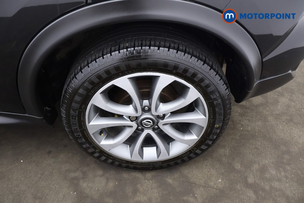 Nissan Juke Tekna Manual Petrol SUV - Stock Number (1635275) - 2nd supplementary image