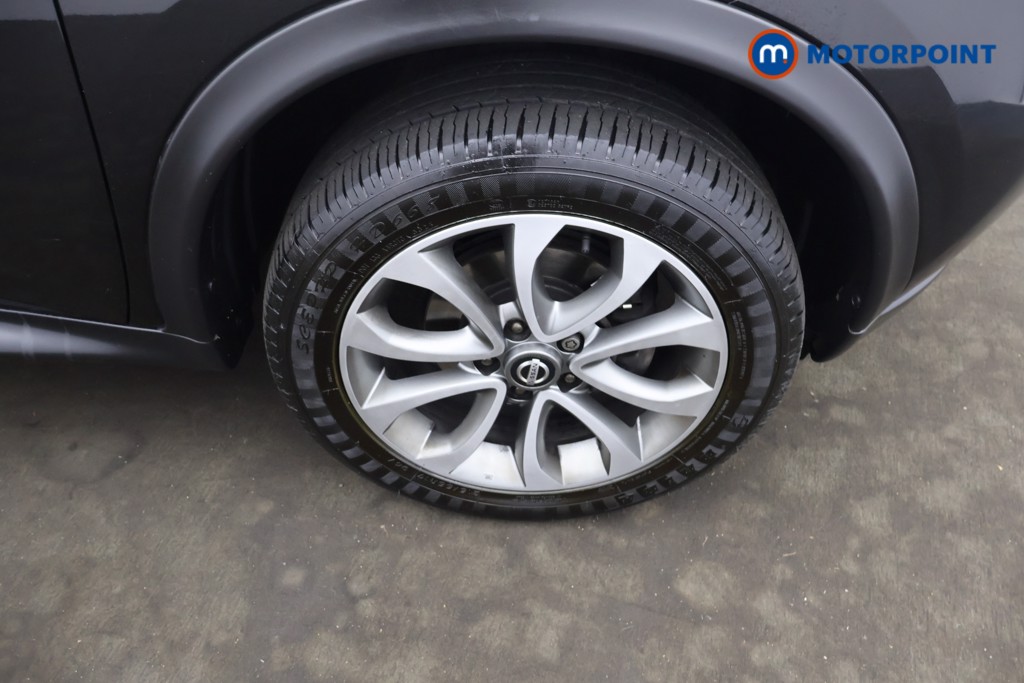 Nissan Juke Tekna Manual Petrol SUV - Stock Number (1635275) - 4th supplementary image