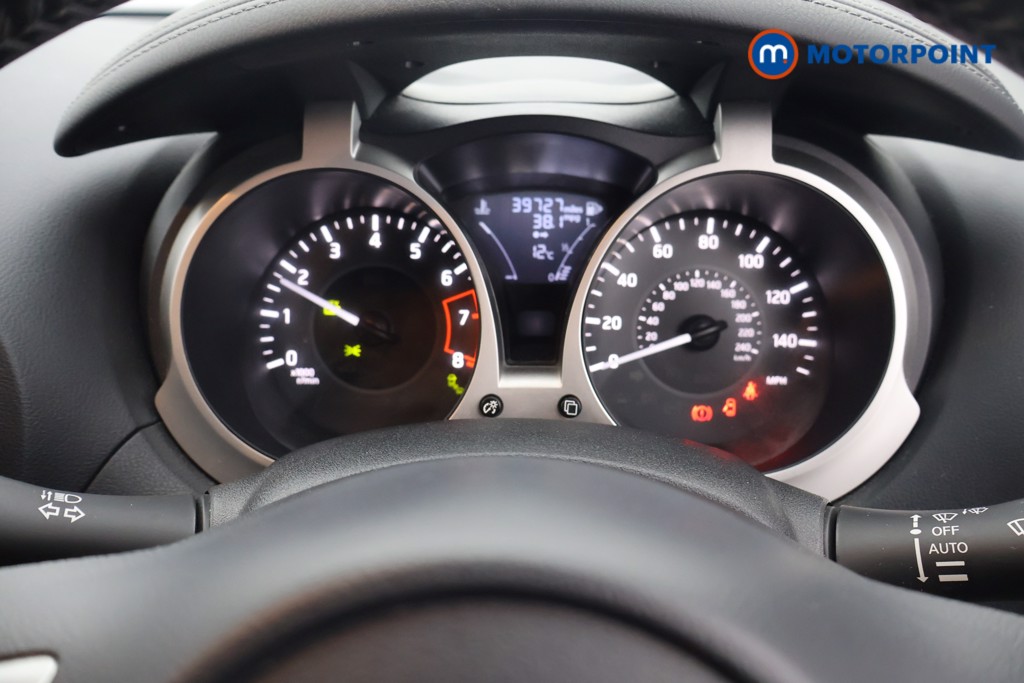 Nissan Juke Tekna Manual Petrol SUV - Stock Number (1635275) - 8th supplementary image