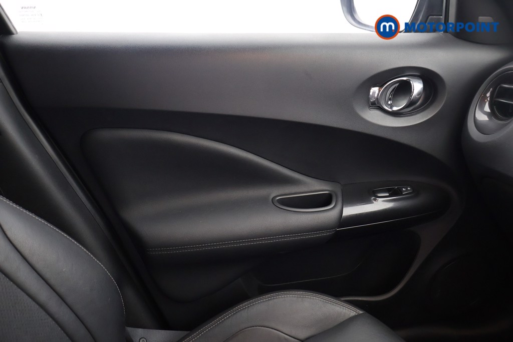 Nissan Juke Tekna Manual Petrol SUV - Stock Number (1635275) - 11th supplementary image
