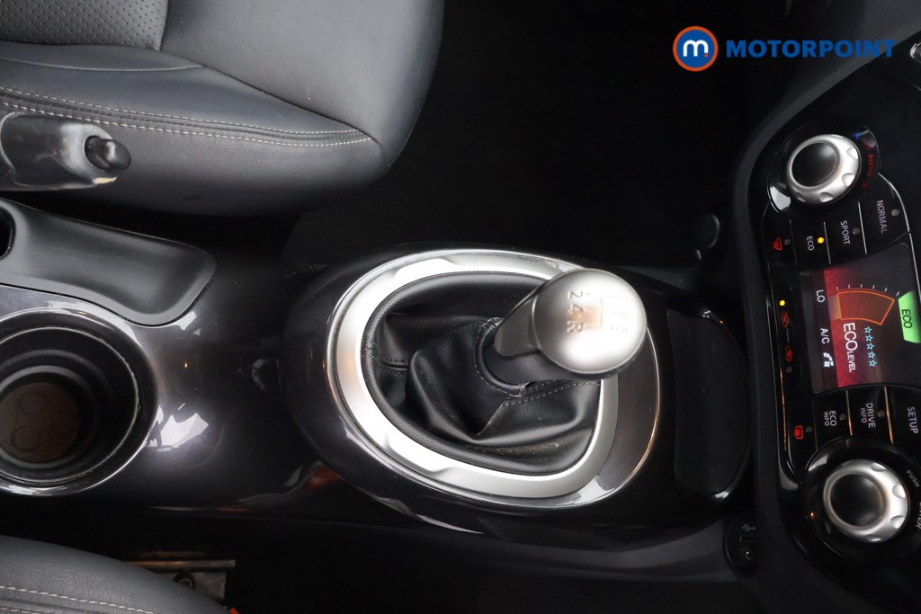 Nissan Juke Tekna Manual Petrol SUV - Stock Number (1635275) - 13th supplementary image
