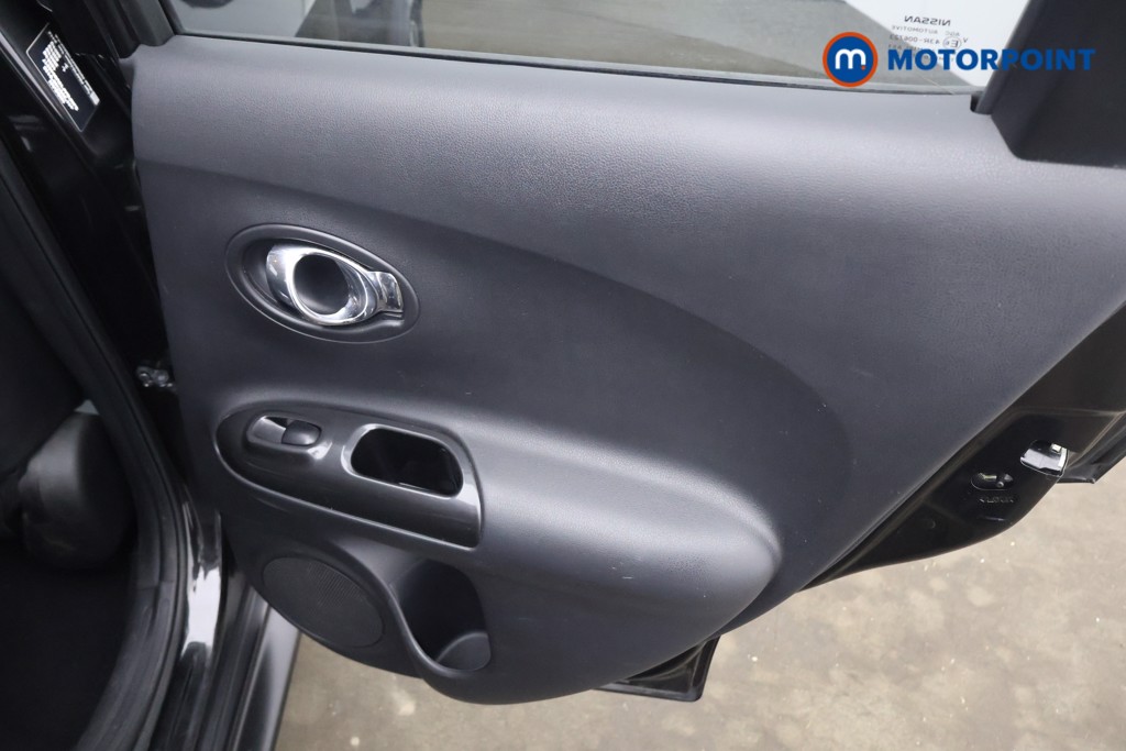 Nissan Juke Tekna Manual Petrol SUV - Stock Number (1635275) - 17th supplementary image