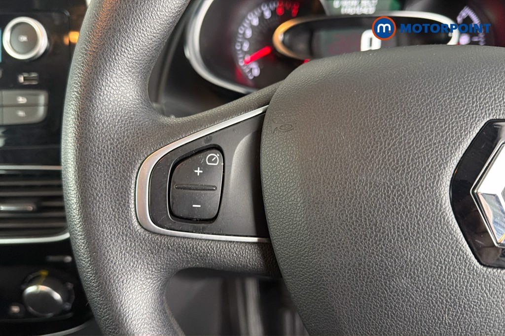 Renault Clio Play Manual Petrol Hatchback - Stock Number (1635417) - 3rd supplementary image