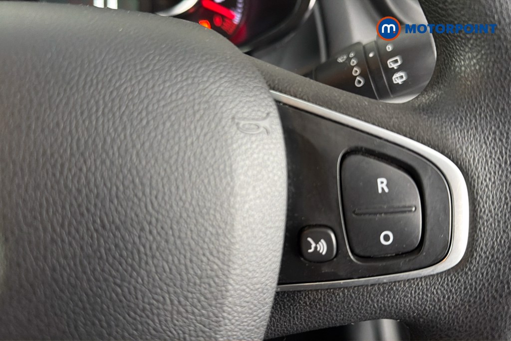 Renault Clio Play Manual Petrol Hatchback - Stock Number (1635417) - 4th supplementary image