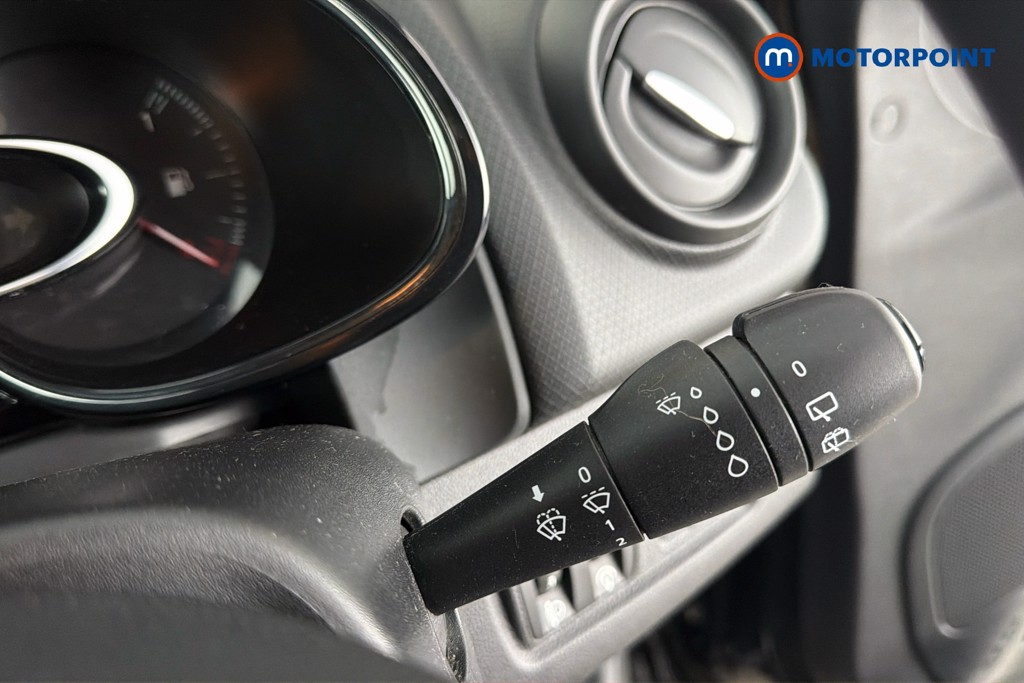 Renault Clio Play Manual Petrol Hatchback - Stock Number (1635417) - 7th supplementary image