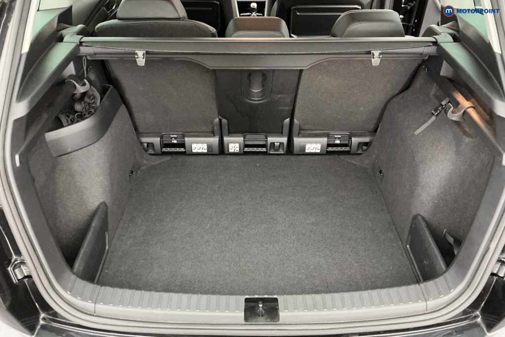 Skoda Karoq Se L Manual Petrol SUV - Stock Number (1636099) - 4th supplementary image