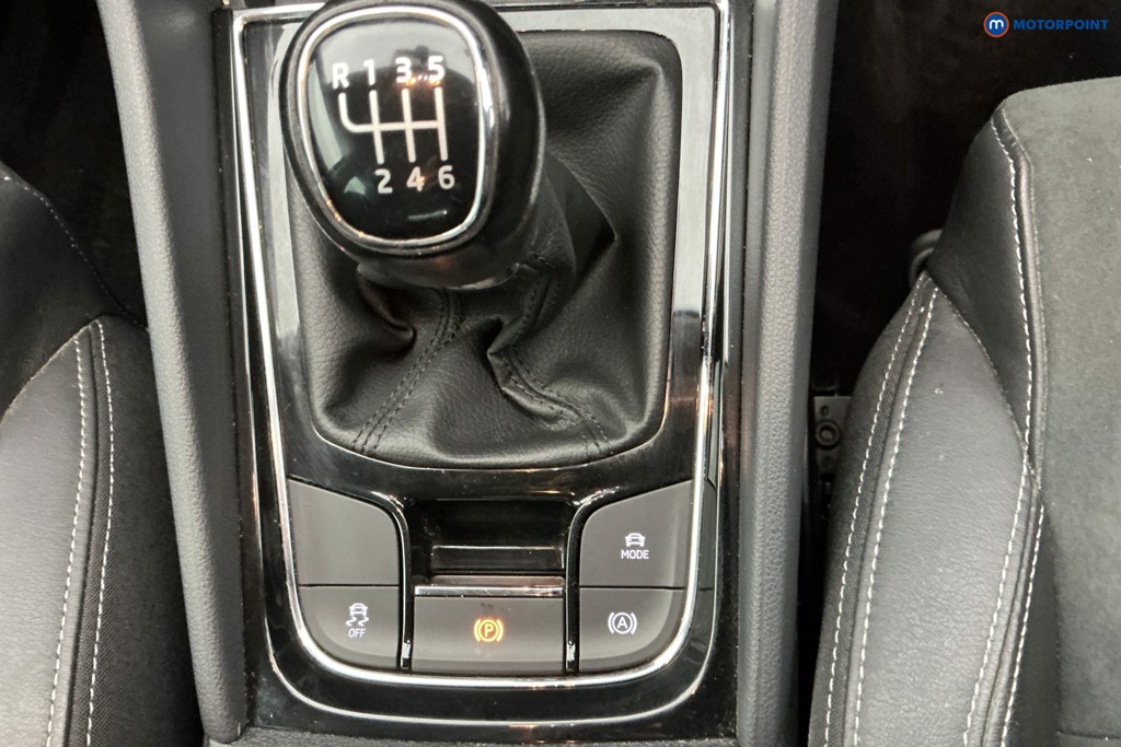 Skoda Karoq Se L Manual Petrol SUV - Stock Number (1636099) - 19th supplementary image