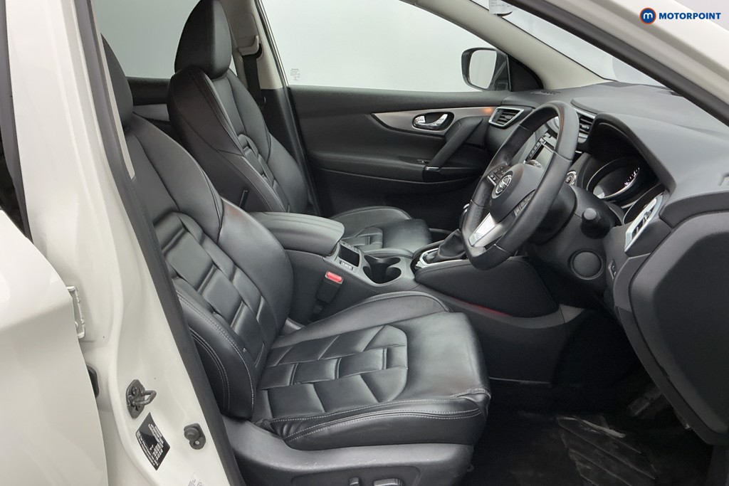 Nissan Qashqai N-Motion Automatic Petrol SUV - Stock Number (1636184) - 5th supplementary image