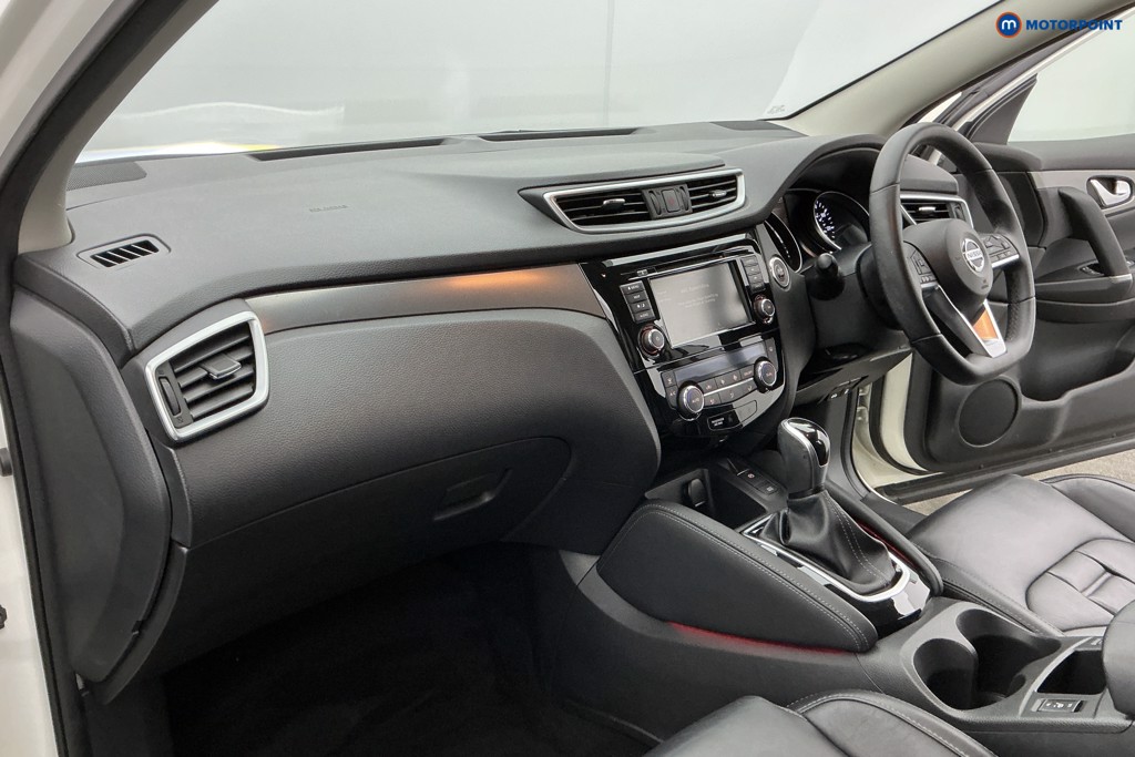 Nissan Qashqai N-Motion Automatic Petrol SUV - Stock Number (1636184) - 8th supplementary image