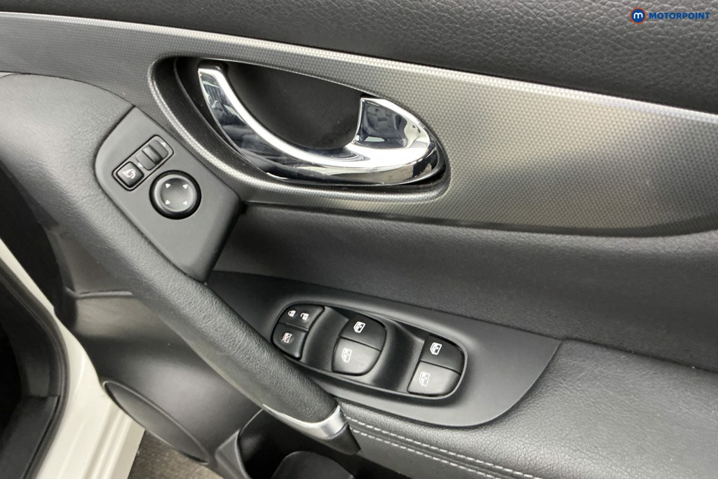 Nissan Qashqai N-Motion Automatic Petrol SUV - Stock Number (1636184) - 30th supplementary image