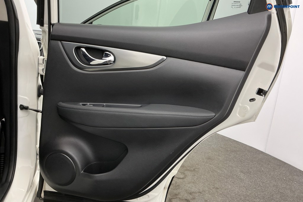 Nissan Qashqai N-Motion Automatic Petrol SUV - Stock Number (1636184) - 31st supplementary image