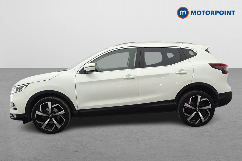 Nissan Qashqai N-Motion Automatic Petrol SUV - Stock Number (1636184) - Passenger side